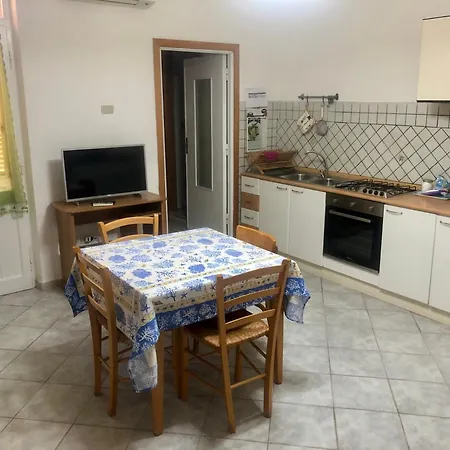 Apartment Semplice Per Ad